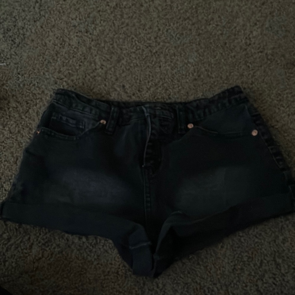 Wild fable black distressed jean shorts size 6